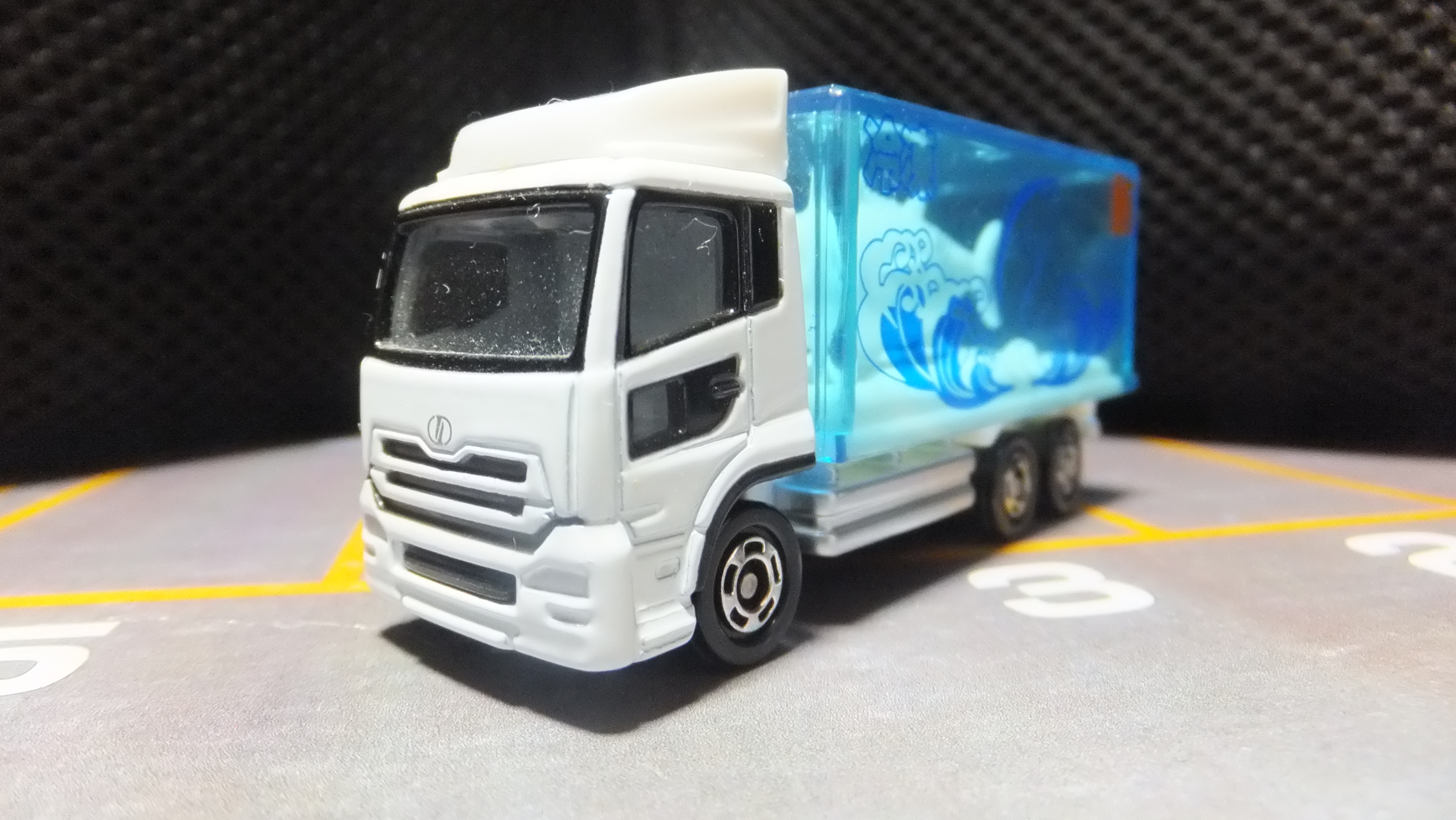 トミカ イベントモデル NO.18 冷凍マグロトラック - トミカ ...